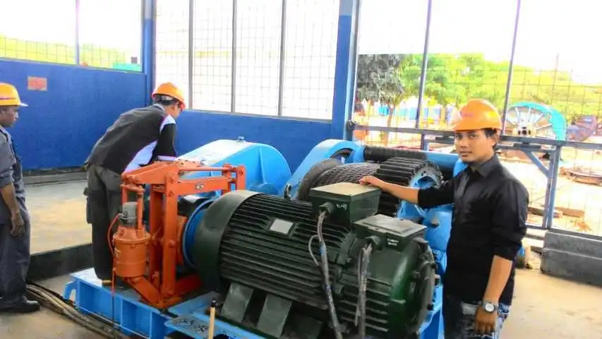 Gallery mooring winch ravindo 010